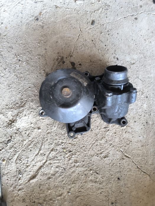 Водна помпа Бмв е60 е61 520д 177кс n47 bmw e60 e61