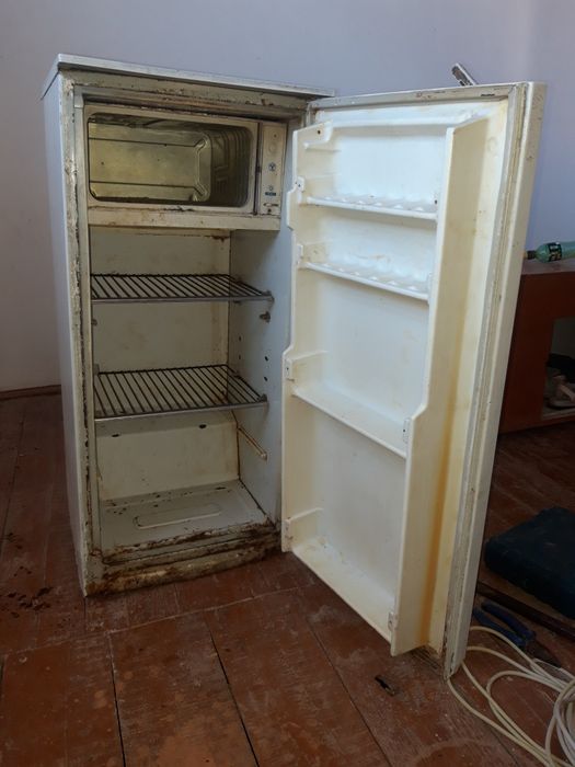 Холодилник Саратов