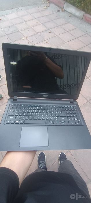 Ноутбук Aser i3. RamDDR4 12GB. SSD 120GB. HDD1Tb