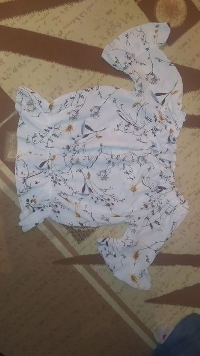 Koylak,koftochka va fudbolkalar.10mingdan 30 minggacha.razmer S.