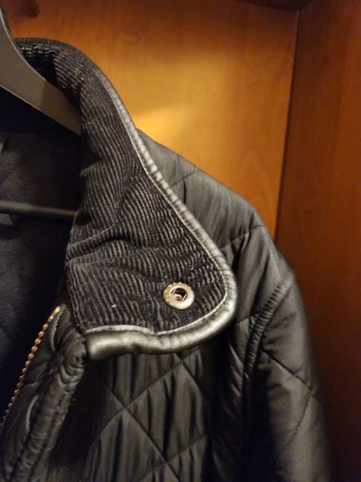 Яке Barbour есенно зимно. Много запазено яке, меко и удобно. Цвят чере