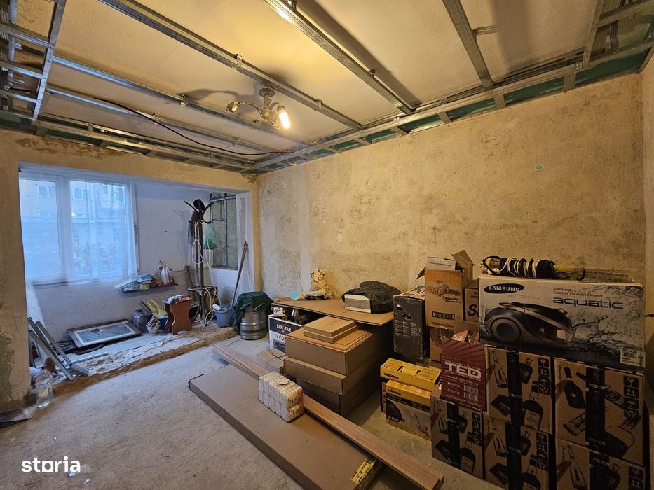 Apartament 2 camere , zona Gojdu , parter
