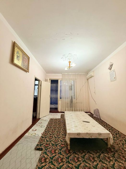 Qo’yliq massiv panelniyda 2 xonali uy sotiladi