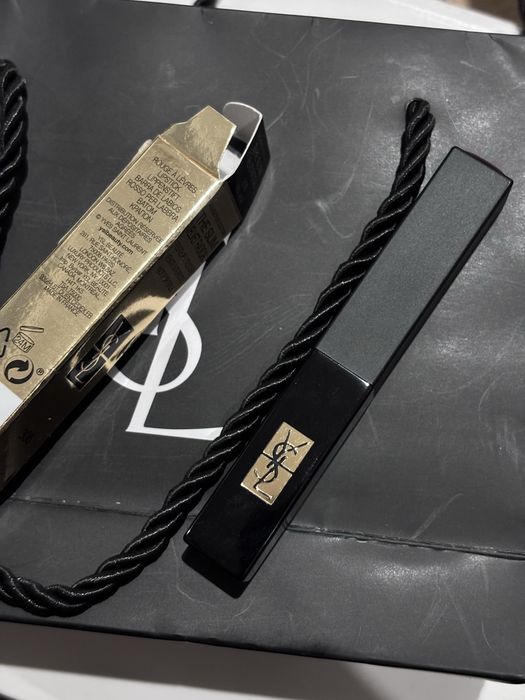 новая помада YSL