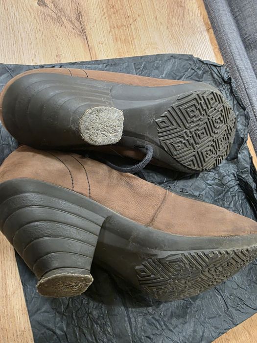 Обувки Fly London