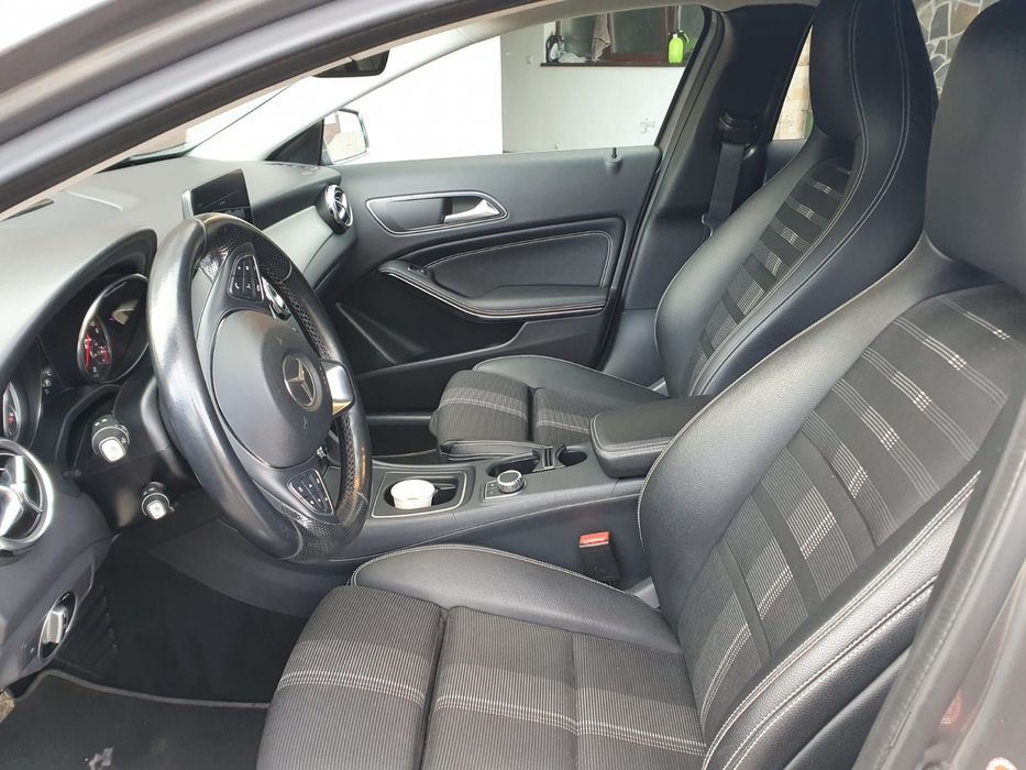 Mercedes-Benz GLA Mercedes-Benz GLA 200 d 4MATIC Xenon