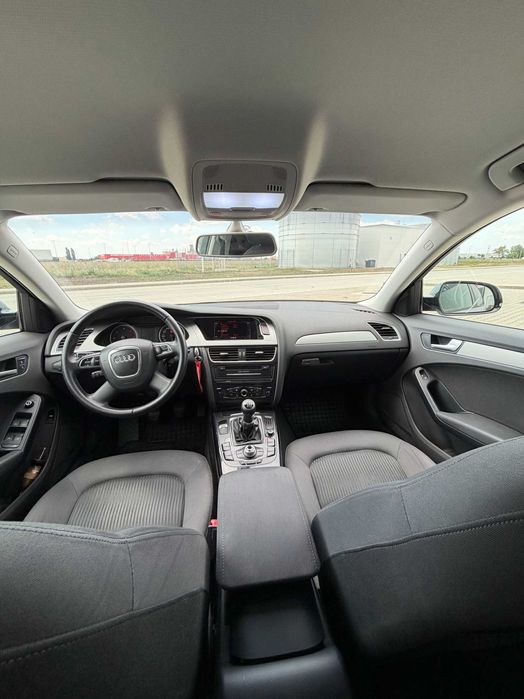 Audi A4 B8 S line 2.0 TDI 2009 | 226.000 km REALI | Fără Accidente | Webasto | Navi | S line