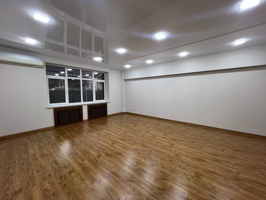 Аренда офисного помещение 500кв центре города ор-р ул Нукус!!!