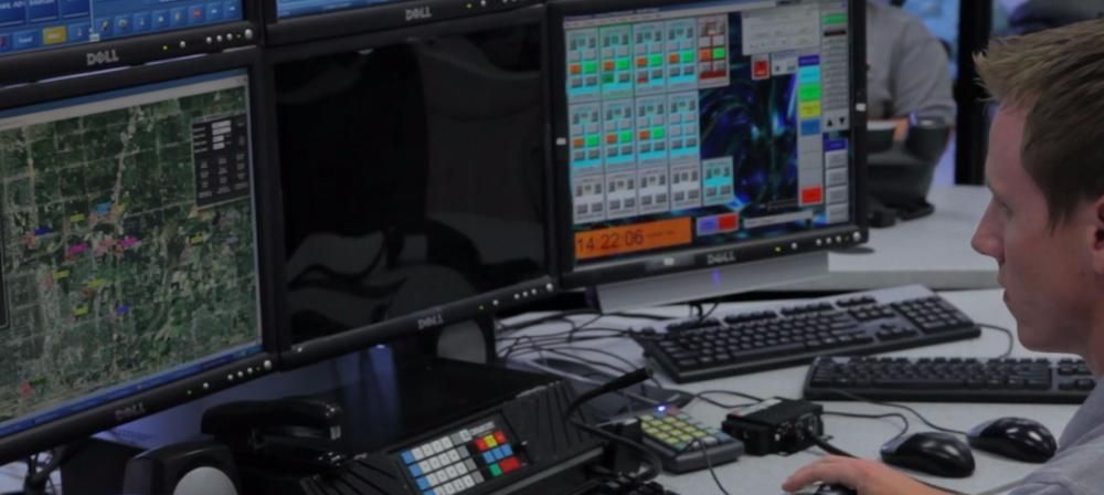 GPS трекер установка gprs gps мониторинг GPS наблюдение расход топлива