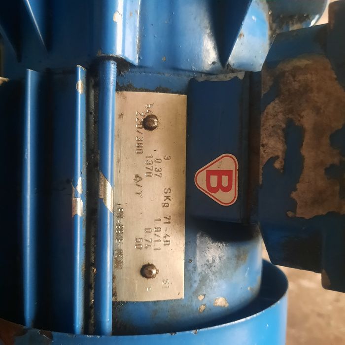 Motoare cu reductor