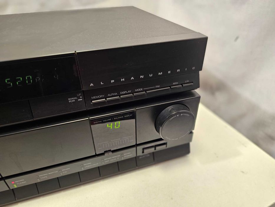Linie Audio Saba Amplificator PA 2060 si Tuner TS 2030 Display Verde Phono