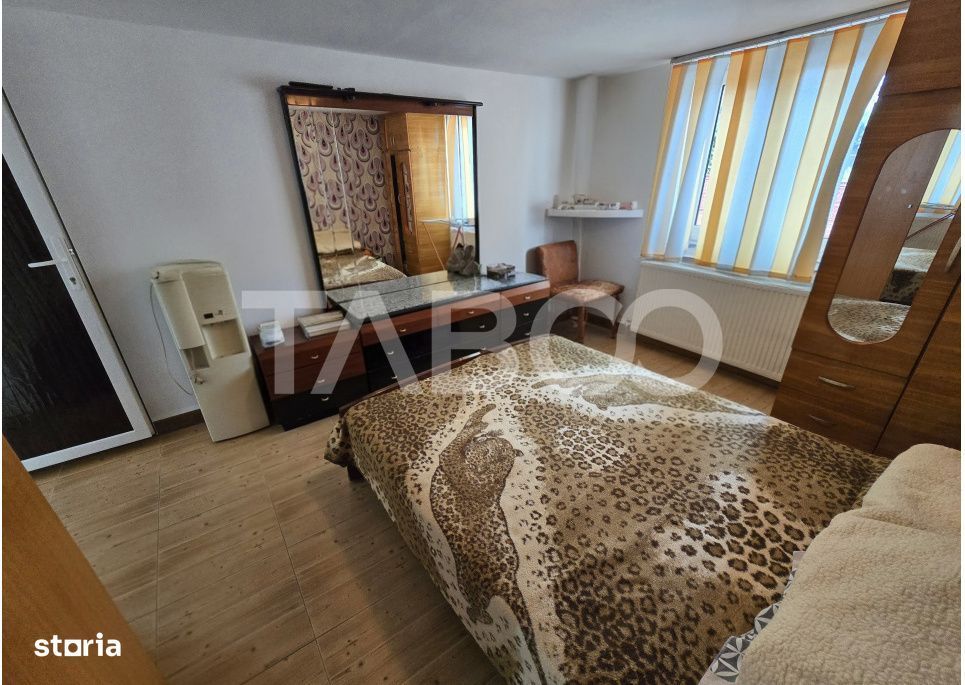 Casa individuala de vanzare teren 457 mp garaj Trei Stejari Sibiu