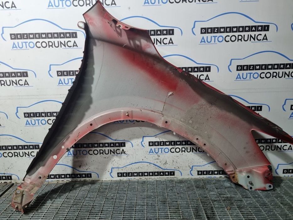 Aripa Stanga Fata Mazda CX - 5 2012 - 2015 4 Usi Rosu (1074) ZGÂRIATA