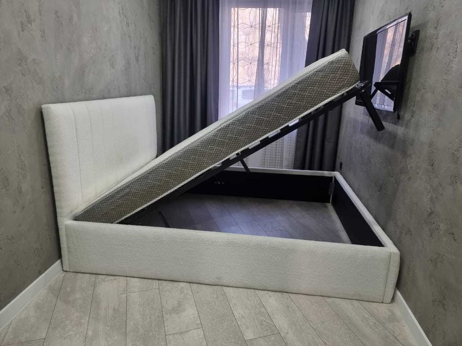 кровать двуспальная, б/у