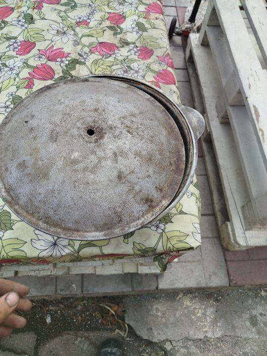 Продам казан на 5 -7  литров