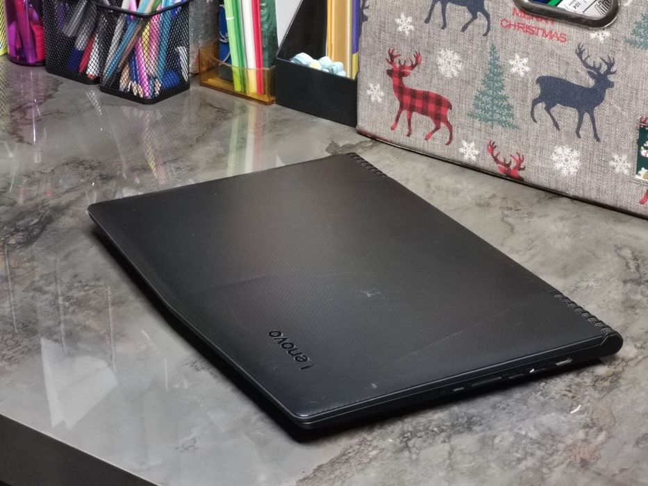 Игровой ноутбук Lenovo