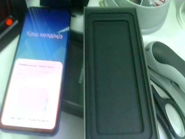 Samsung Galaxy S25  Память: 256 Gb