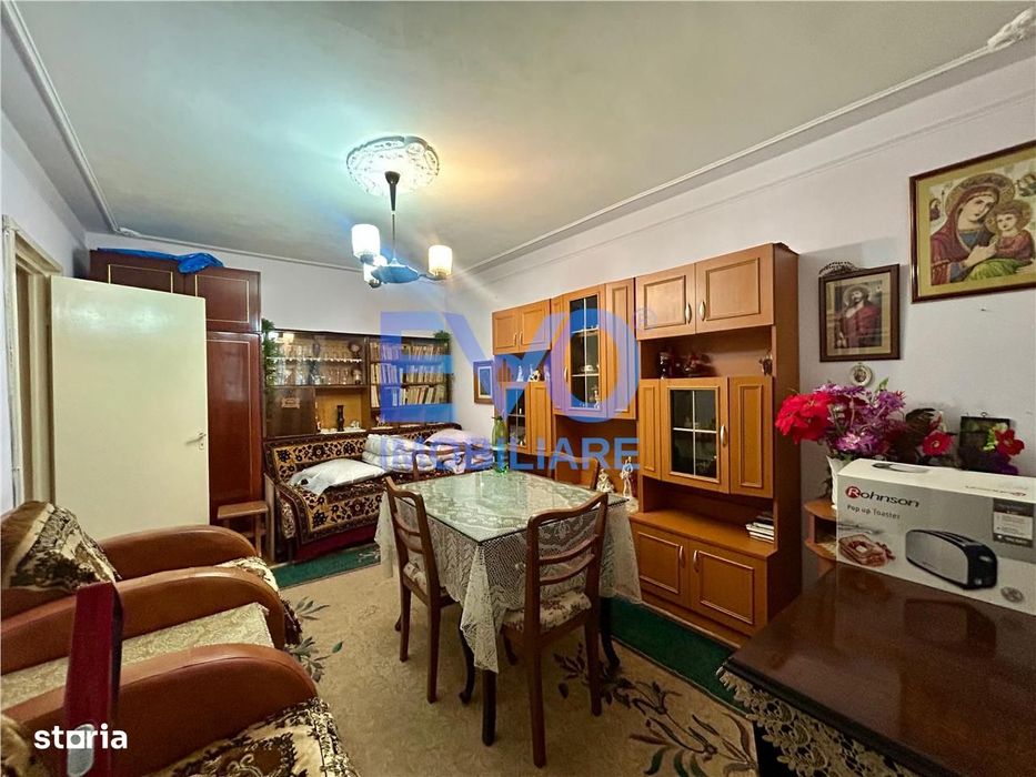 Apartament 2 Camere De Vanzare, Etajul 1, Podu Ros