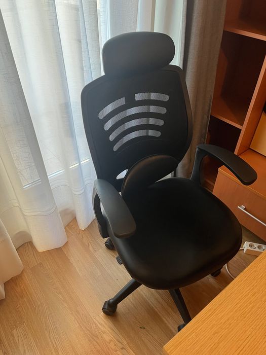 Vand masa de birou plus scaun