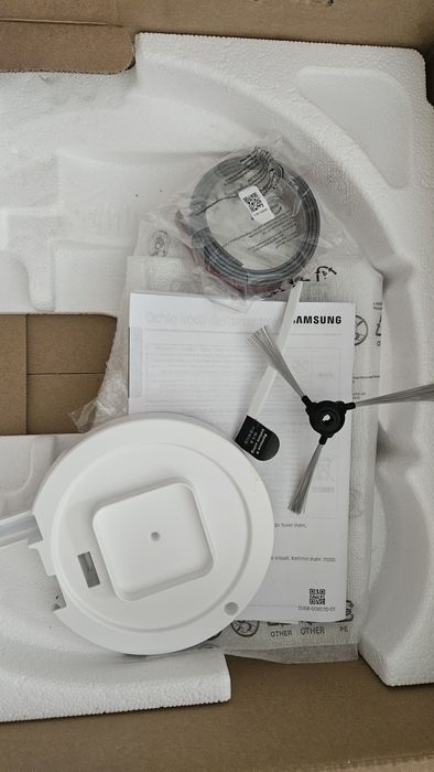 Робот-пылесос Samsung Jet Bot с LiDAR