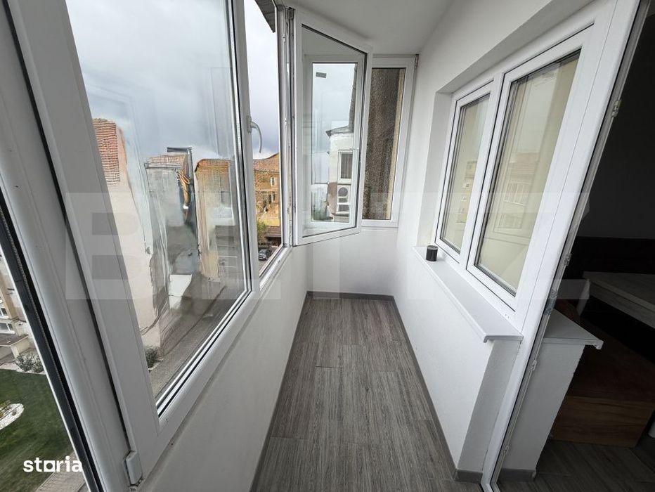 Apartament 3 camere decomandat, renovat modern, 49 mp, Centru