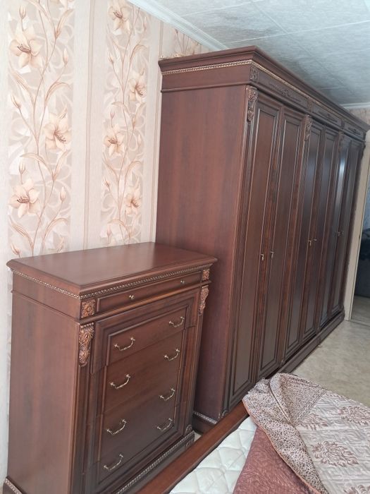 Спальный гарнитур , в Стиле