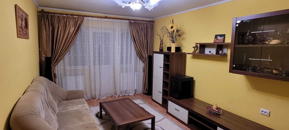 Apartament de inchiriat pe str. Calea Calarasilor(in zona Pistruiatu)