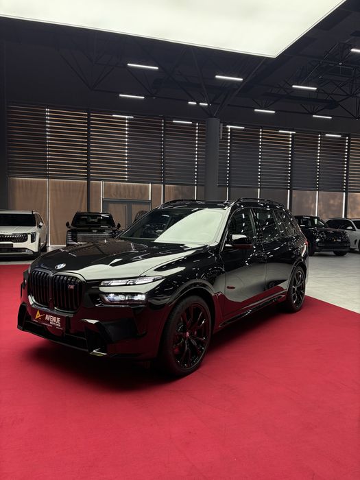 Продается новый BMW X7 M60i 2026
