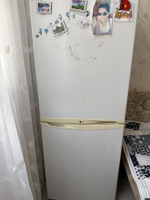 Продам холодильник