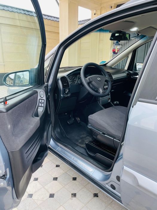 Опель зафира 2005 год