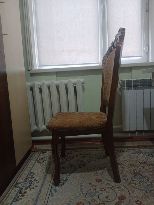 Стулья деревянные 12 штук