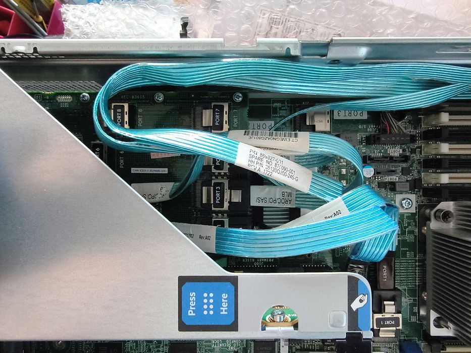 Сървър HPE DL380 Gen10 12LFF Xeon Gold 6230 20C 2.1-3.9GH 32G P408i-a