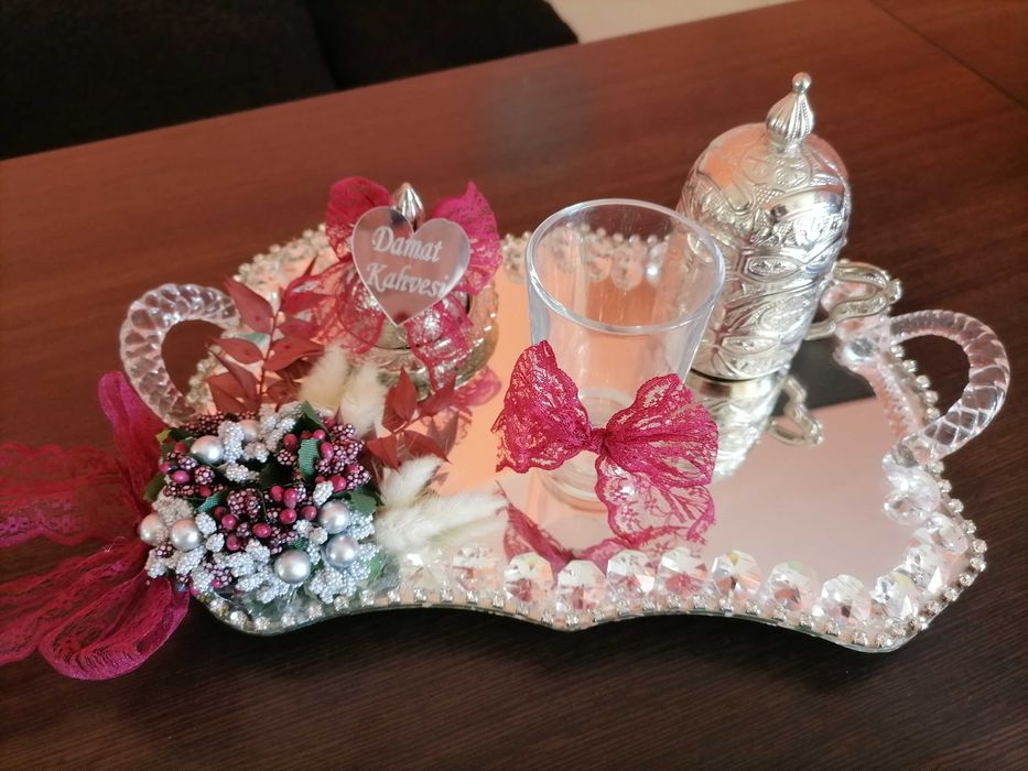 Подноси за годеж