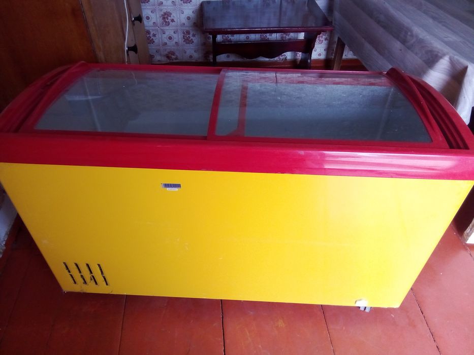 Продаю Морозильник