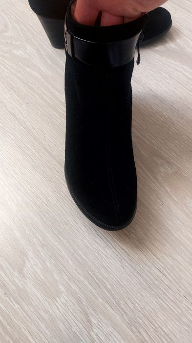 Продам ботильоны в отличном состоянии