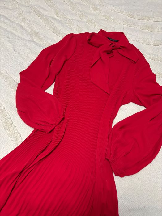 Червена рокля мини