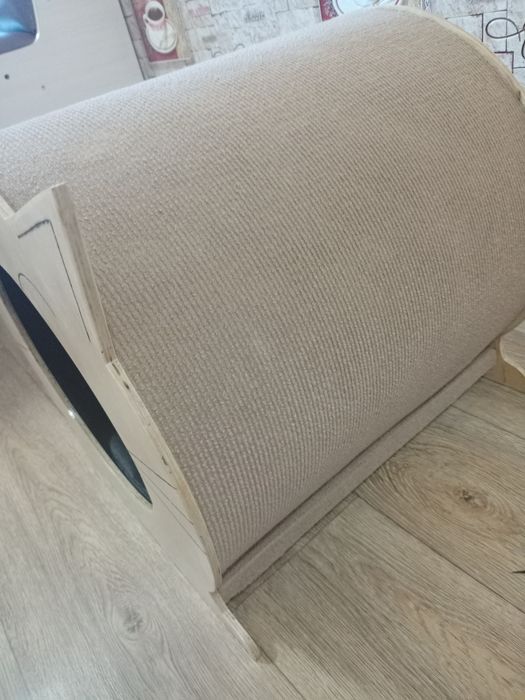 Домик-когтеточка.