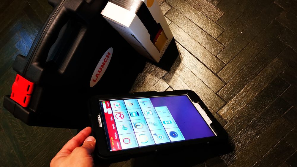 Kit Launch Easydiag Pro3S, Tableta Samsung + Interfata Full Soft 2026