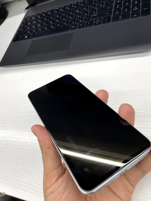 Xonor x8 6/128GB xolati ideal