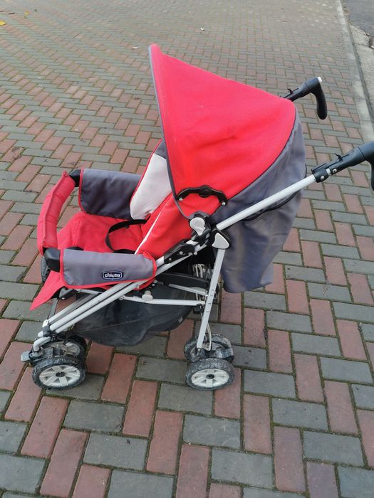 Cărucior pliabil Chicco pentru copil