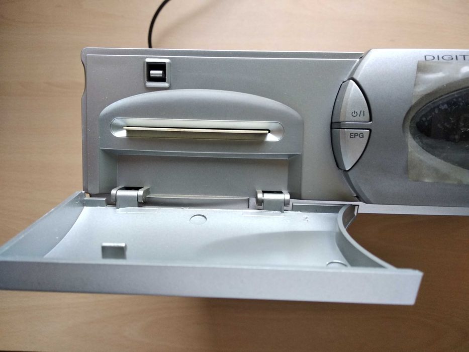 цифров SET TOP BOX с вграден CONAX