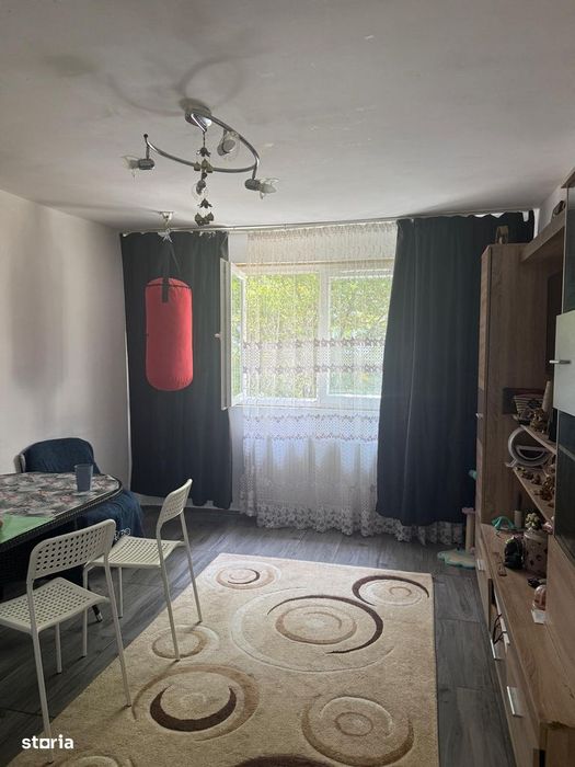 4 camere - Ion Berindei - Ripiceni — fotografia 1