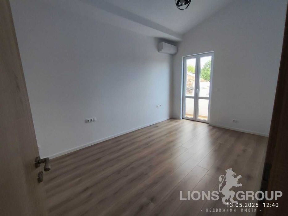 Дава се под наем Тристаен апартамент в Варна, Център - 100 кв.м за 897.6 € - Снимка #3