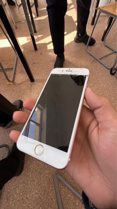 IPHONE Продам Срочно