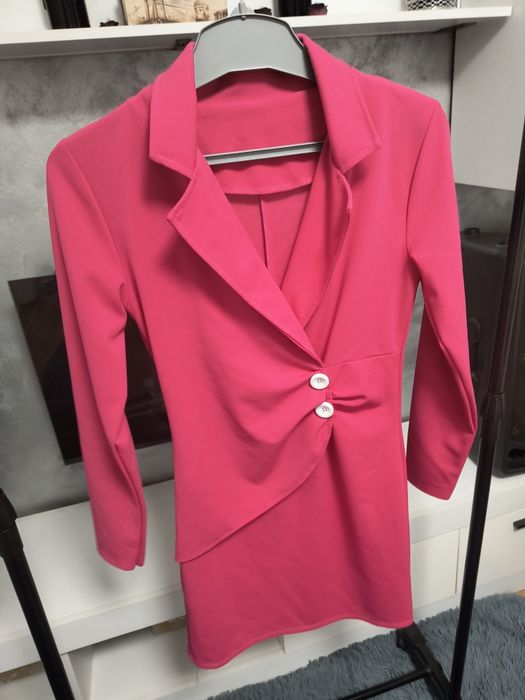 Vând rochie stil cămașă, și rochii de zi cu zi