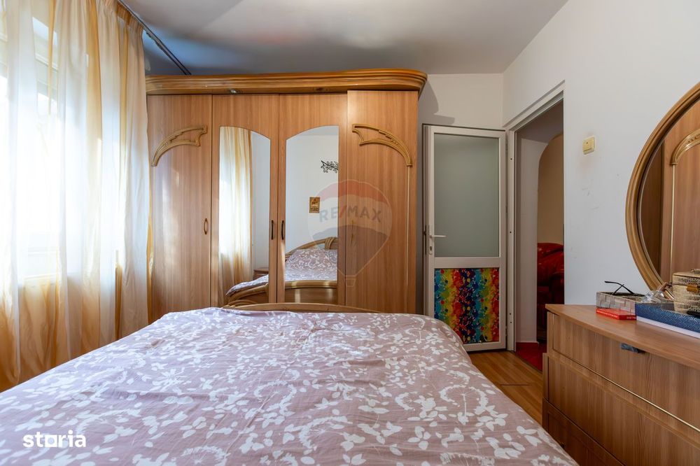 Apartament cu 2 camere semidecomandate de vânzare zona Zimbru