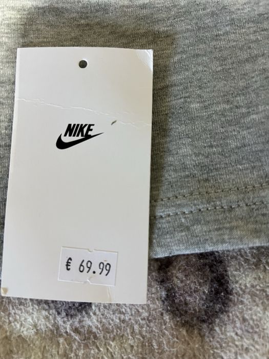 Pantaloni scurti nike tech