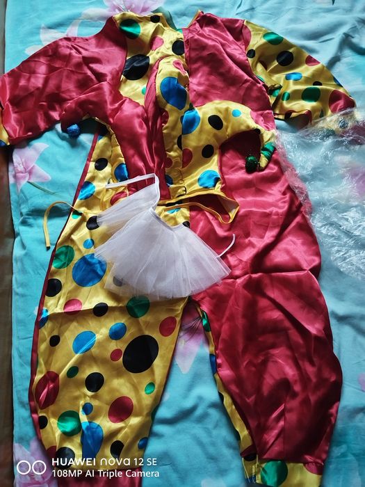 Продам Костюм клоуна