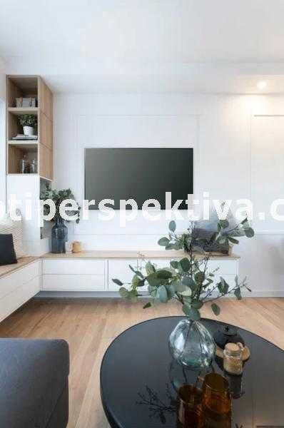 Продава се Тристаен апартамент в Пловдив, Младежки Хълм - 80 кв.м за 2423 €/кв.м - Снимка #2