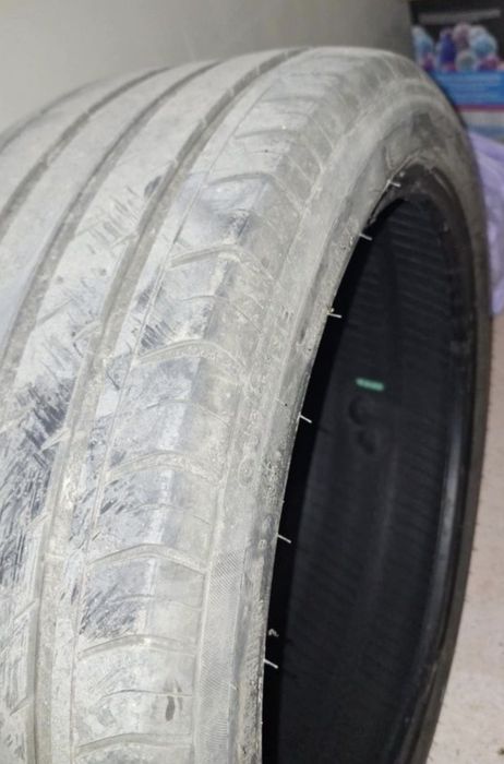 Гуми  R18 245/40/18